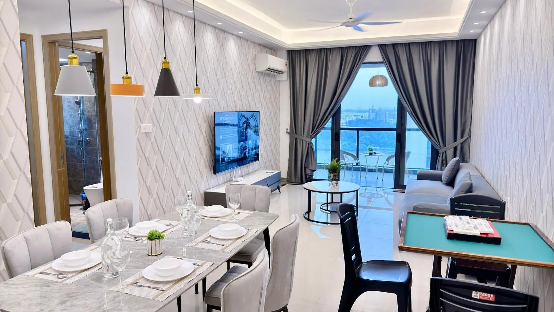 R&F Mall Princess Cove 10-12Pax Sea View-Smart Tv 70Inch Johor Bahru